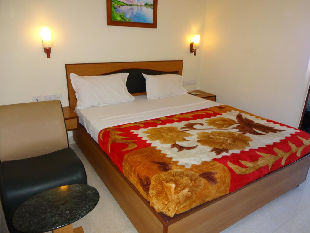 Hotel Nahar Manchester Inn Coimbatore Exteriör bild