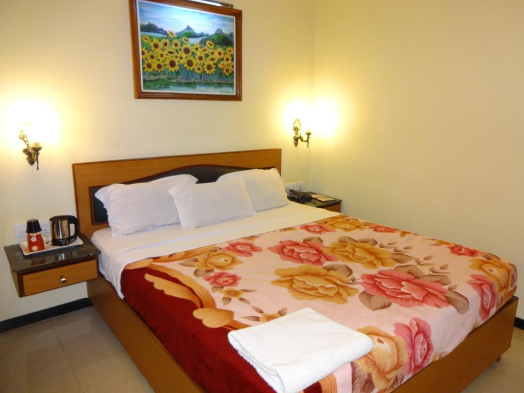 Hotel Nahar Manchester Inn Coimbatore Exteriör bild