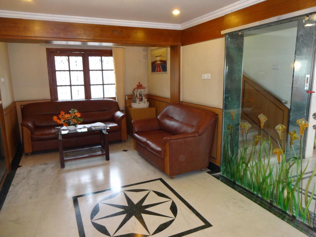 Hotel Nahar Manchester Inn Coimbatore Exteriör bild